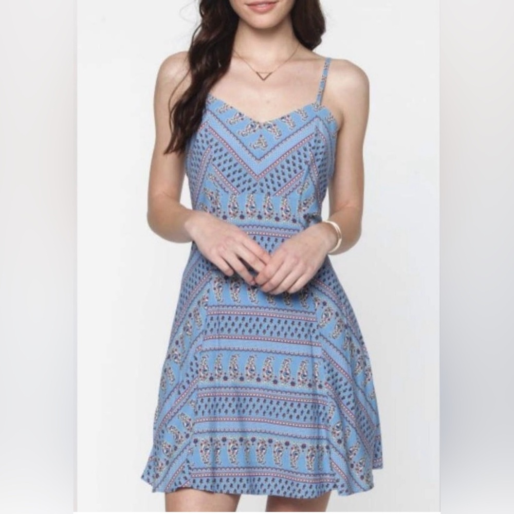Everly Dress
Size Small